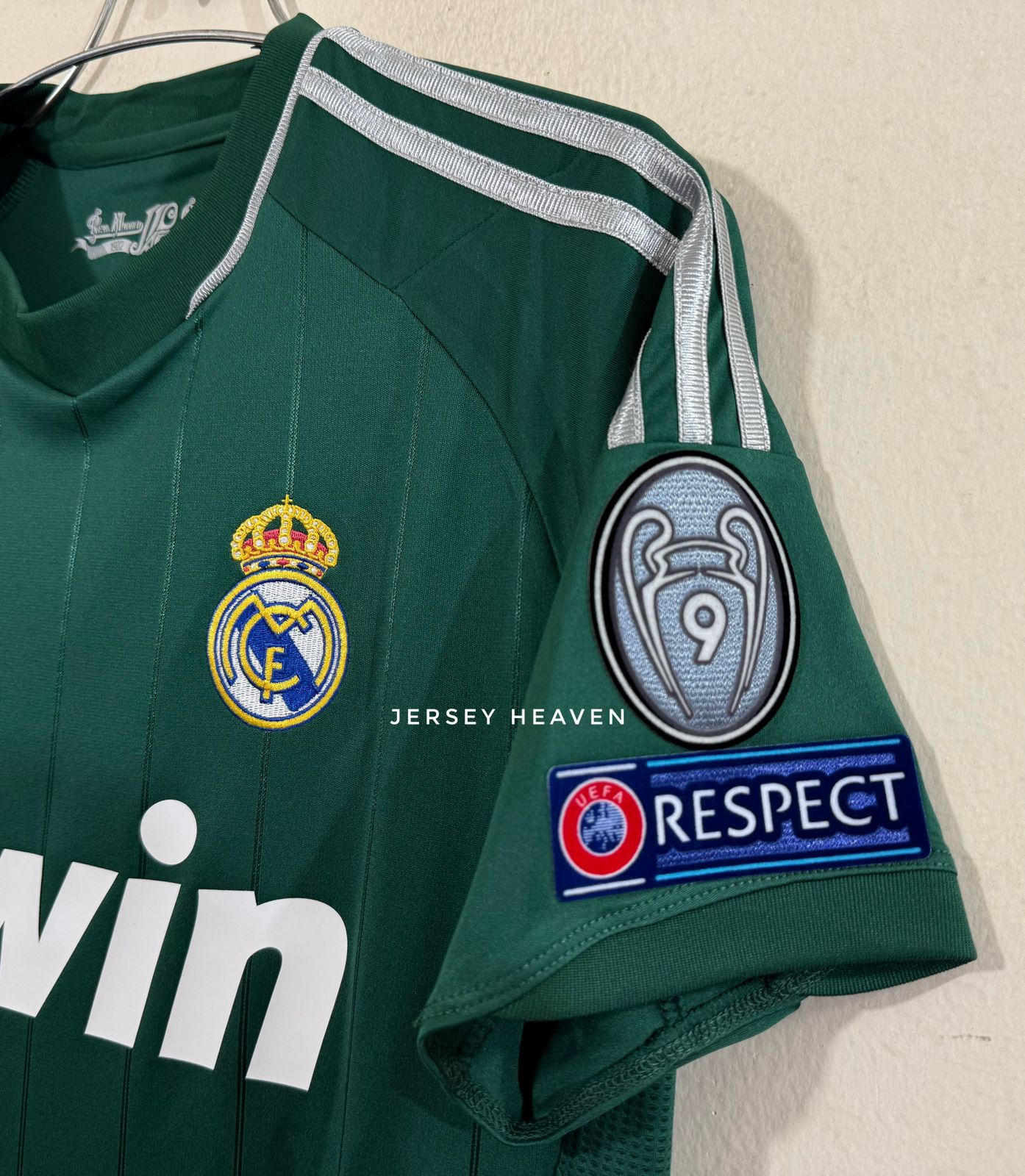 Real Madrid 2012/13 Third Kit – Retro Edition - Image 4