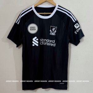 Liverpool 25/27 Goalkeeper Black Kit - Player Edition