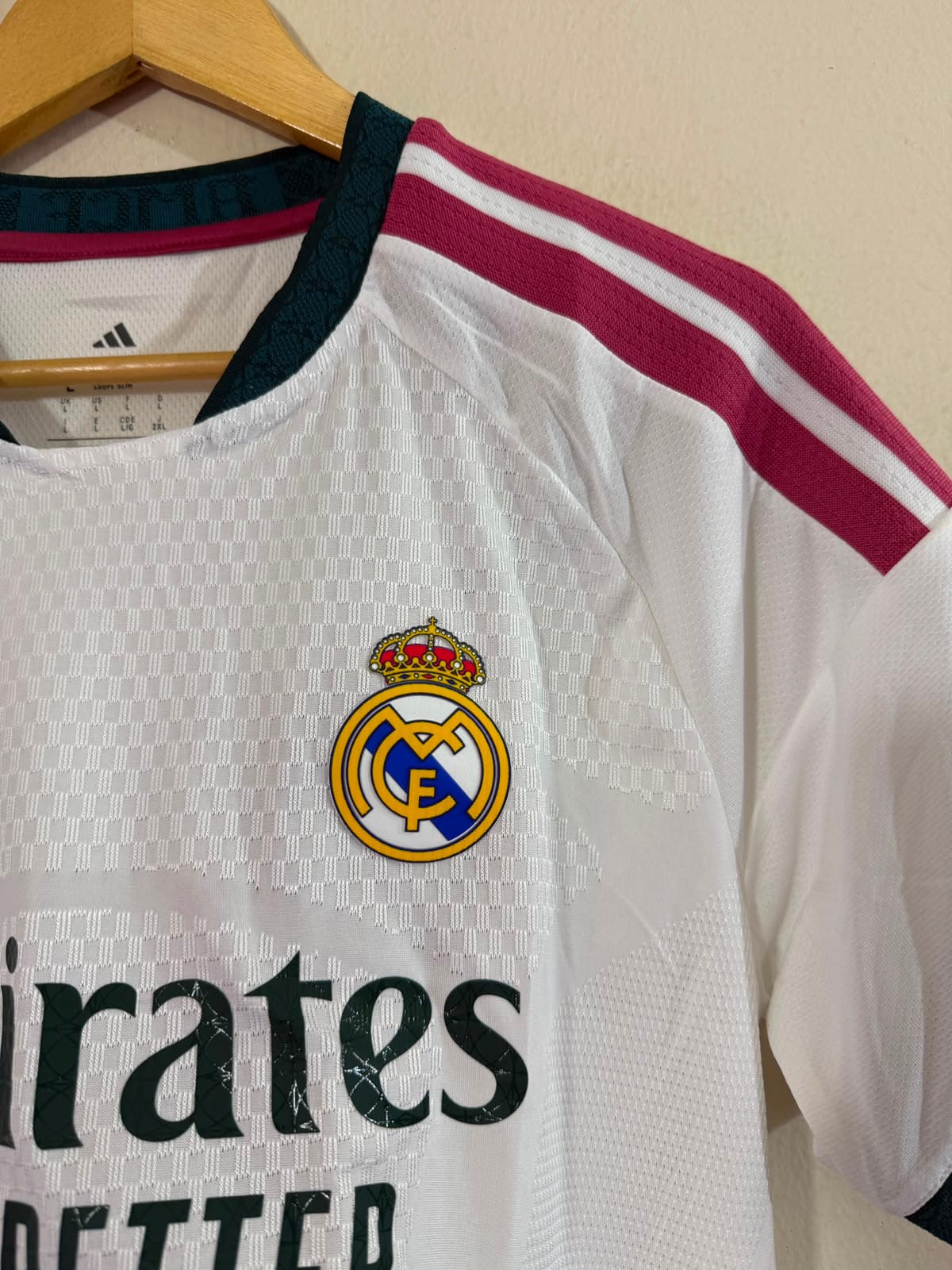Real Madrid 26/27 Home Kit Player Edition -Half Sleeve - Image 4
