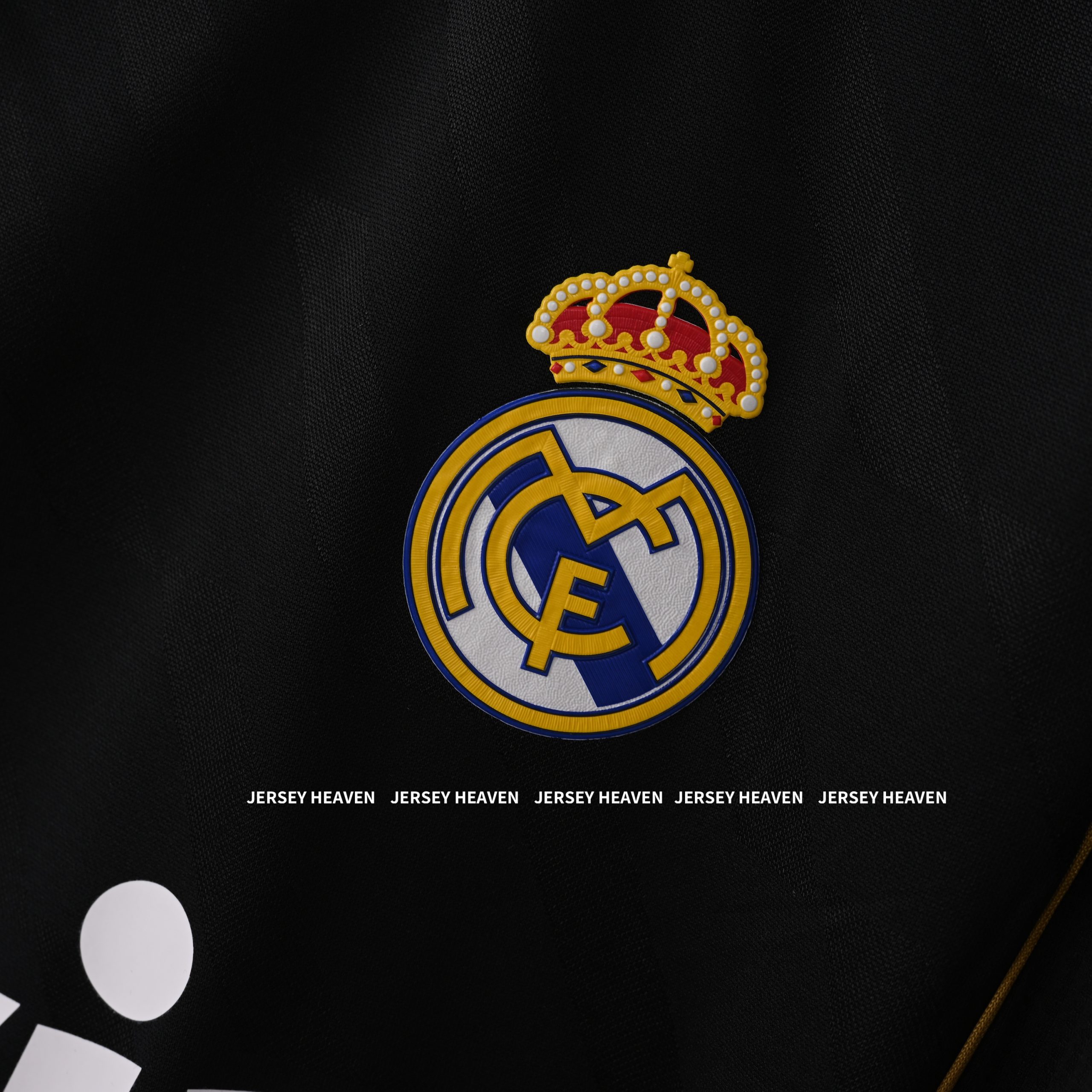 Real Madrid 2011/12 Away Half sleeve Retro Edition - Image 2