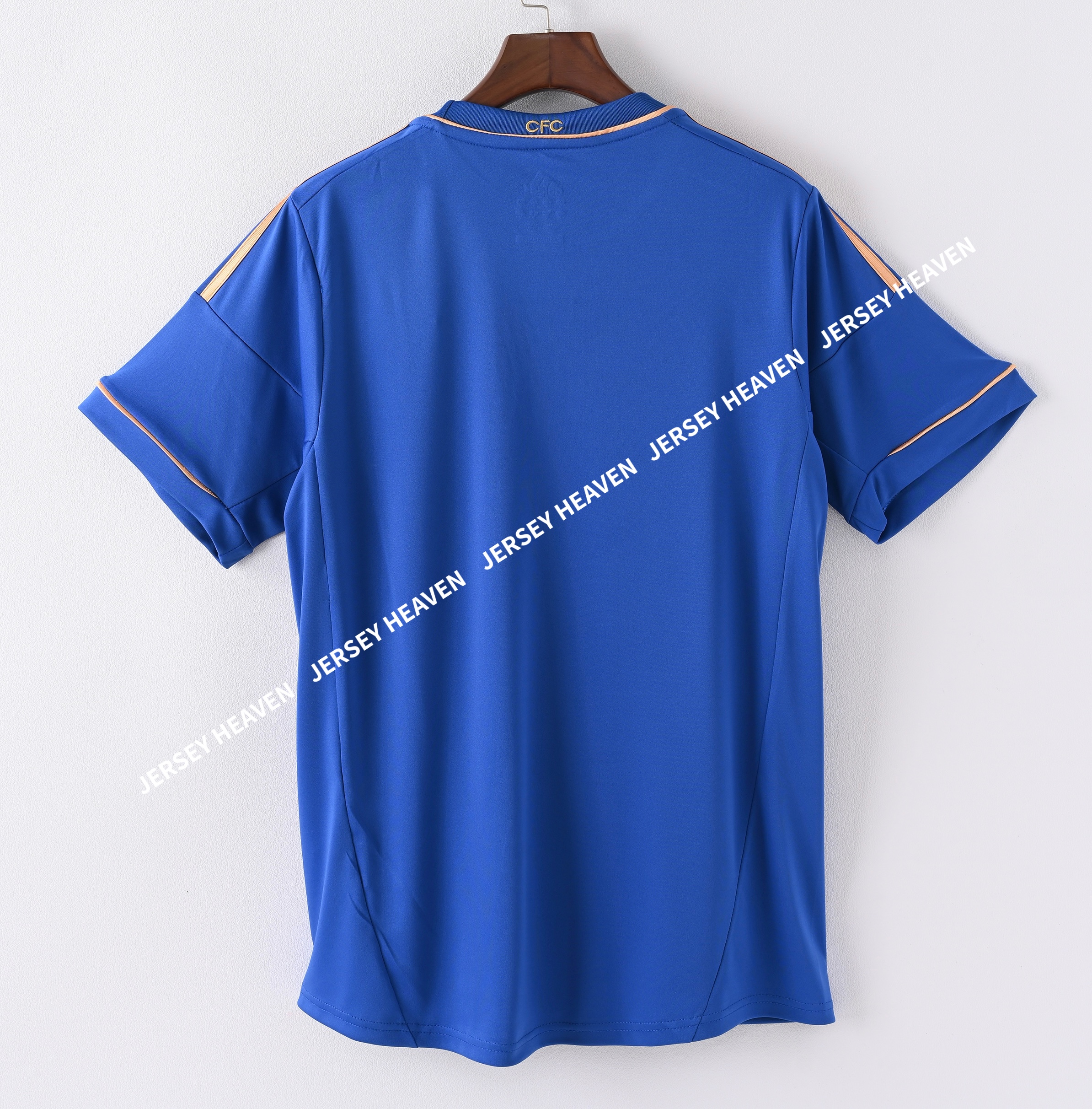 Chelsea 2012/13 Home kit Half sleeve - Image 4